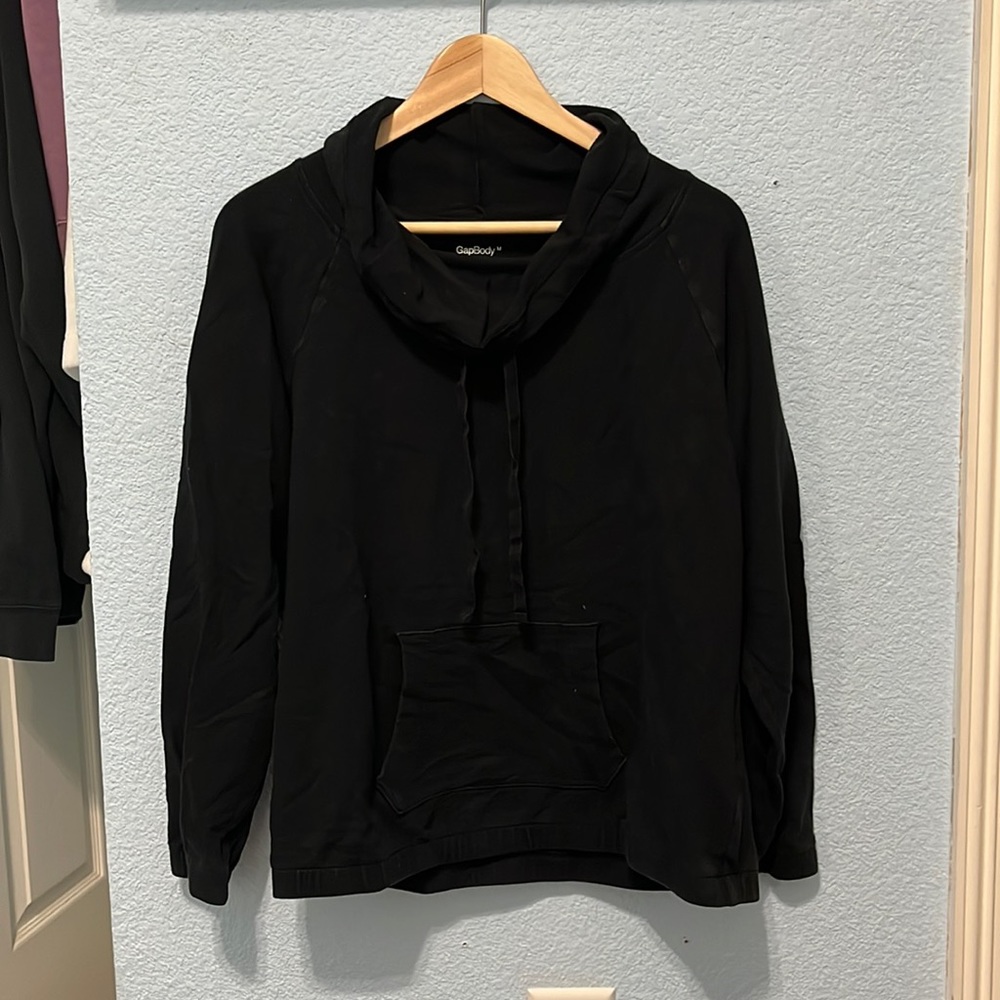 GAP loose turtleneck sweatshirt